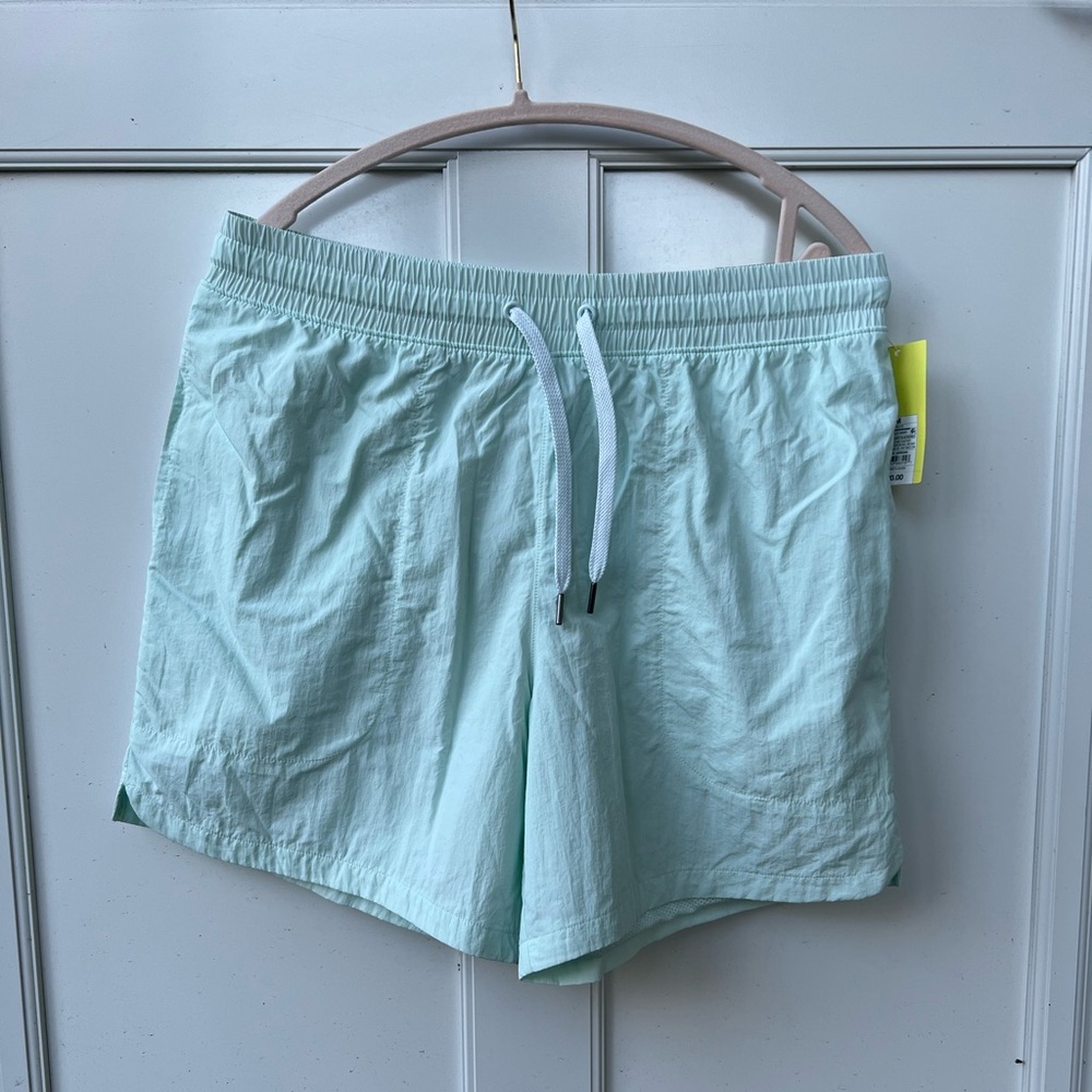 All In Motion Workout 6” Gym Shorts |